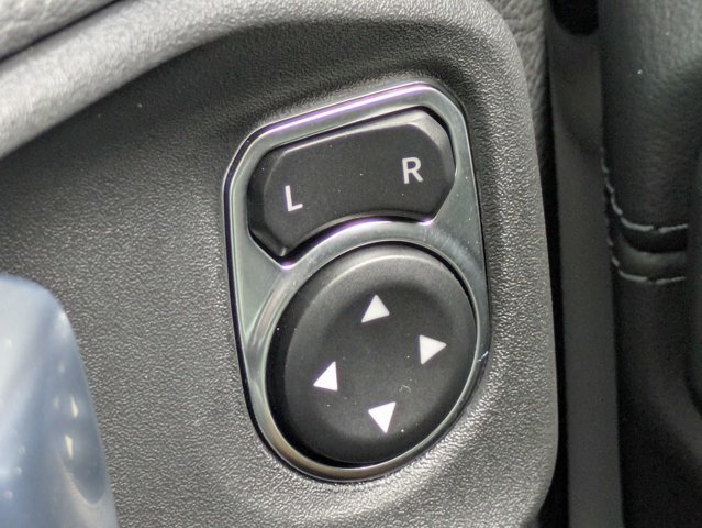 New 2027 Jeep Wrangler Unlimited Sahara AWD/4WD image 24
