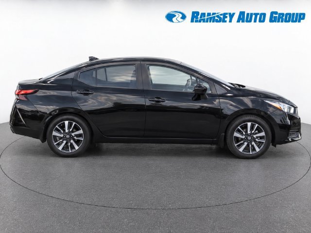 Used 2020 Nissan Versa SV FWD image 8