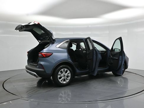 Certified 2023 Ford Escape Active FWD image 5
