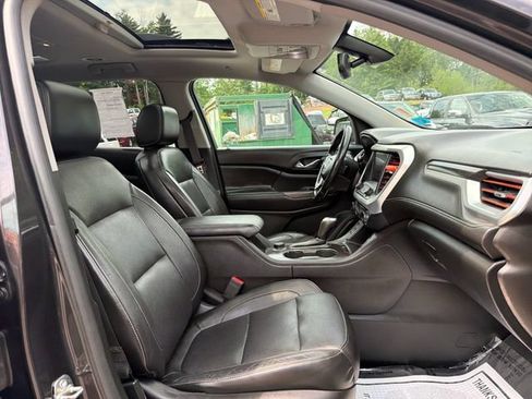 Used 2017 GMC Acadia SLT AWD/4WD image 29