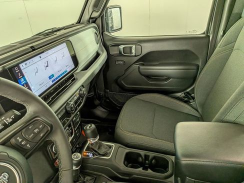 Certified 2025 Jeep Wrangler Unlimited Sport S 4xe image 26