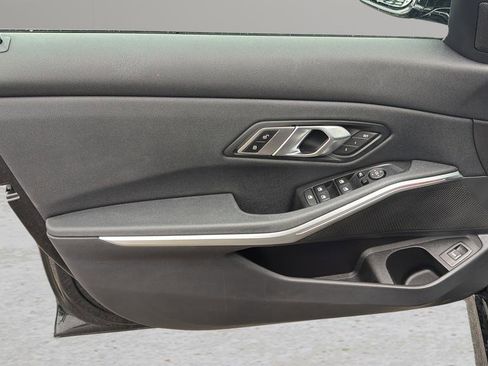 Used 2020 BMW 330i xDrive Sedan w/ Driving Assistance Package image 9