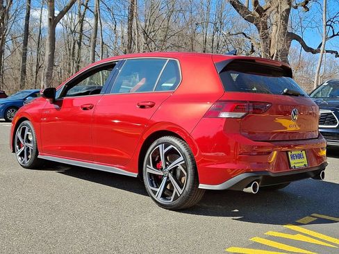 New 2026 Volkswagen GTI SE FWD image 5