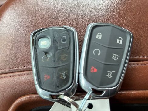 Used 2016 Cadillac Escalade Premium AWD/4WD image 23
