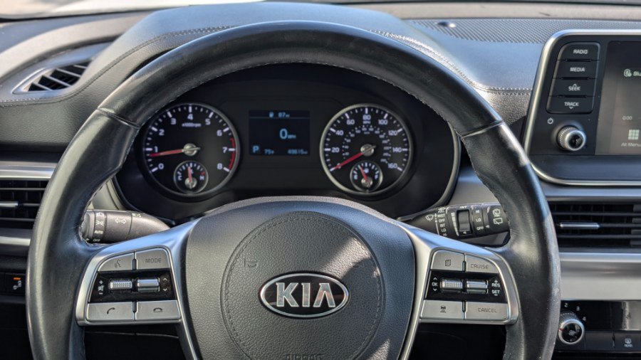 Used 2021 Kia Telluride S FWD image 16