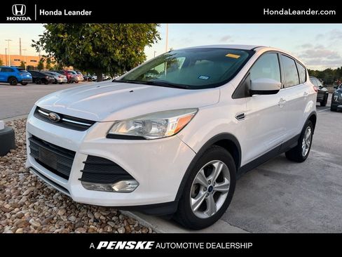 Used 2015 Ford Escape SE FWD image 1