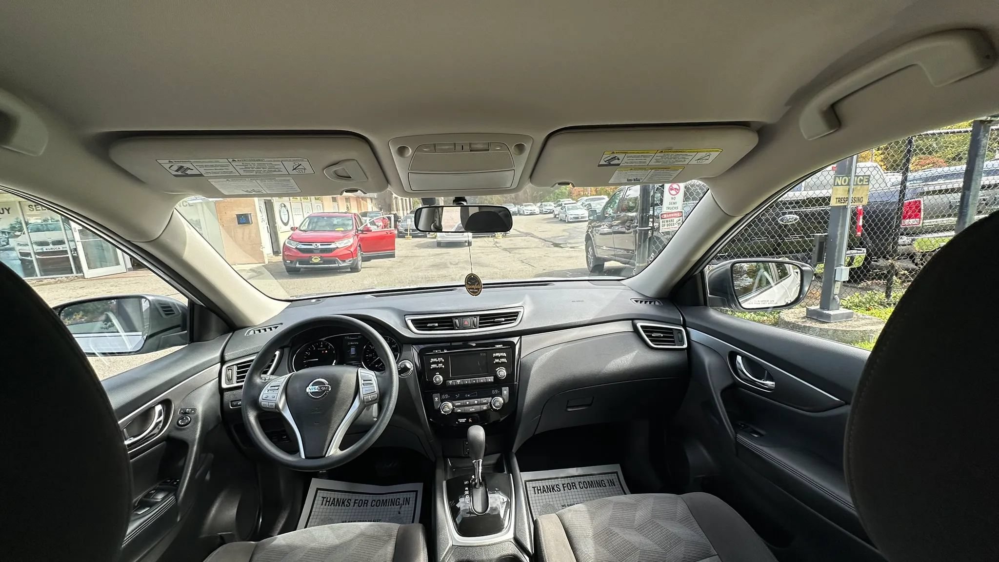 Used 2016 Nissan Rogue SV AWD/4WD image 29