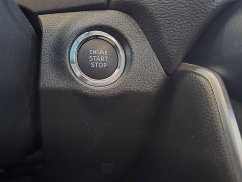 Used 2024 Toyota RAV4 XLE FWD image 20