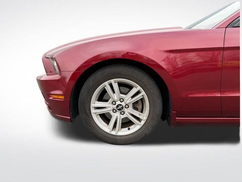 Used 2014 Ford Mustang Coupe image 9