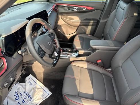 New 2026 Chevrolet TrailBlazer RS w/ Convenience Package AWD/4WD image 17