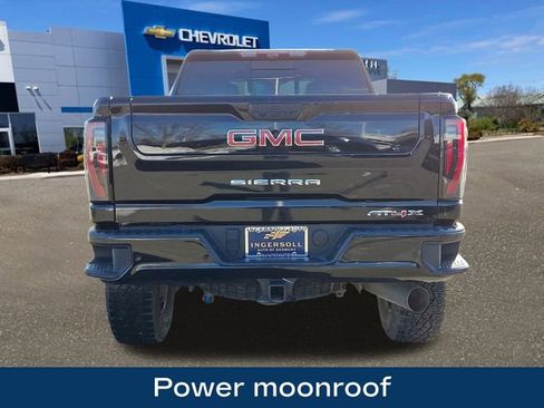 Used 2025 GMC Sierra 2500 AT4X image 7