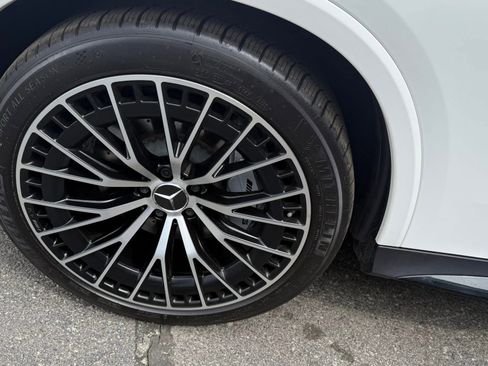 Used 2026 Mercedes-Benz GLC 43 AMG 4MATIC image 40