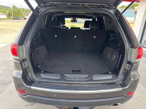 Used 2019 Jeep Grand Cherokee Limited AWD/4WD image 17