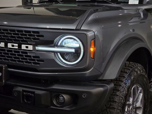 New 2025 Ford Bronco Badlands image 11