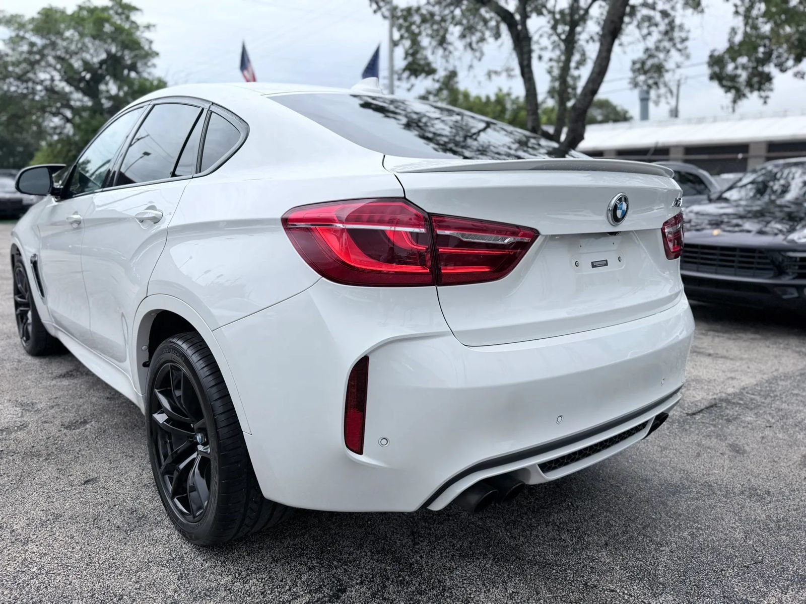 Used 2016 BMW X6 M AWD/4WD image 11
