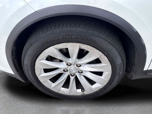 Used 2020 Tesla Model X Long Range AWD/4WD image 4