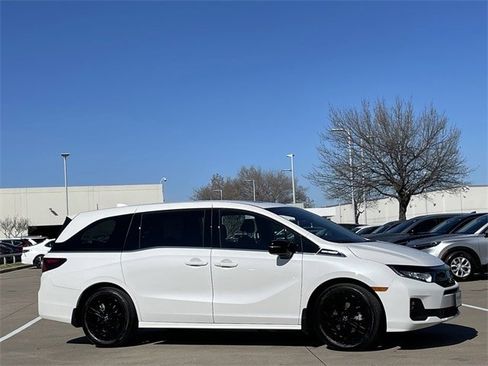 Certified 2026 Honda Odyssey Sport-L image 3