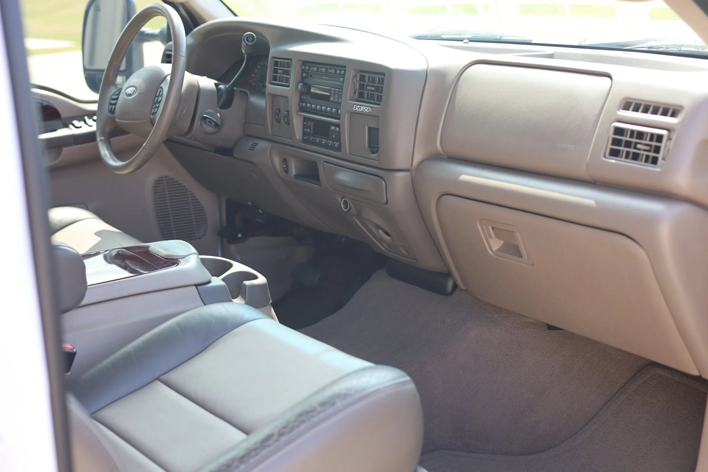 Used 2003 Ford Excursion Eddie Bauer RWD image 23