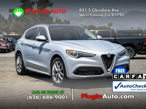 Used 2021 Alfa Romeo Stelvio Ti w/ Premium Package image 3