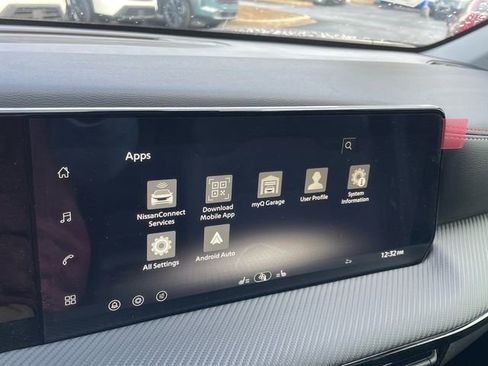 New 2026 Nissan Kicks SR w/ Cold Weather Package FWD image 13