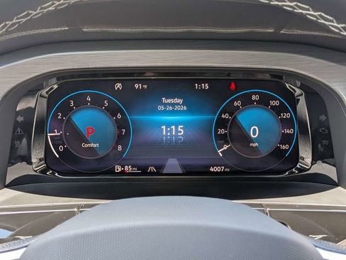 Certified 2025 Volkswagen Atlas Cross Sport SE FWD image 33