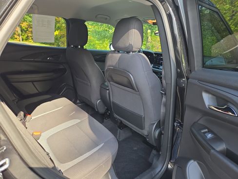 Used 2025 Chevrolet TrailBlazer LT image 27