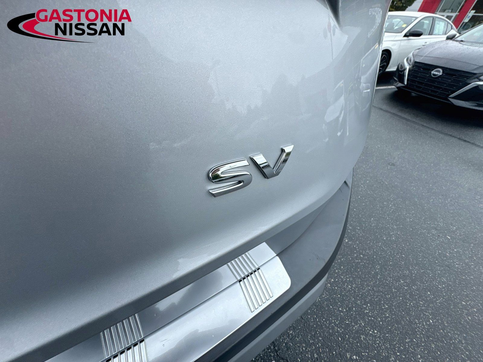 Used 2023 Nissan Rogue SV FWD image 41