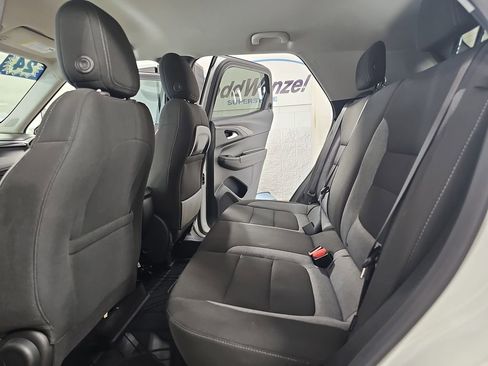Certified 2024 Chevrolet TrailBlazer LS w/ LS Convenience Package FWD image 17