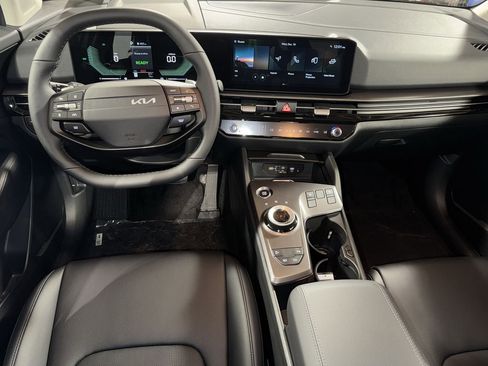 New 2026 Kia Sportage EX image 15