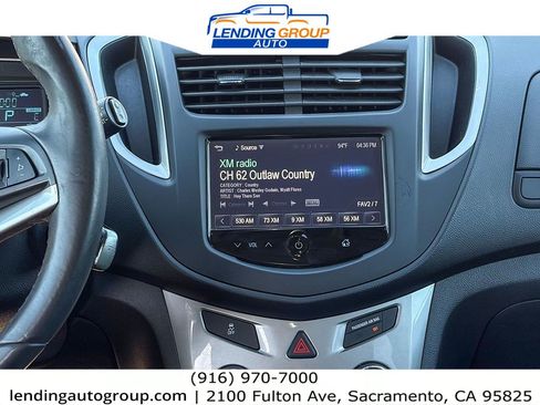 Used 2016 Chevrolet Trax LT w/ LT Convenience Package FWD image 12