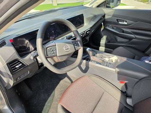 New 2027 Nissan Sentra SR FWD image 17