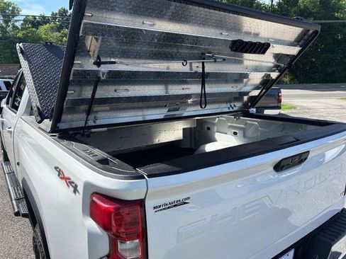 Used 2023 Chevrolet Silverado 2500 LT w/ Convenience Package AWD/4WD image 8