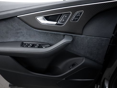 New 2026 Audi SQ7 Prestige image 13