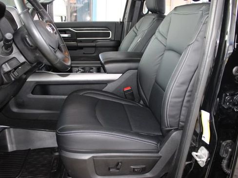 Used 2024 RAM 3500 Big Horn AWD/4WD image 20