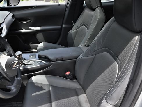 Used 2023 Lexus UX 250h FWD w/ Accessory Package (Z1) image 9