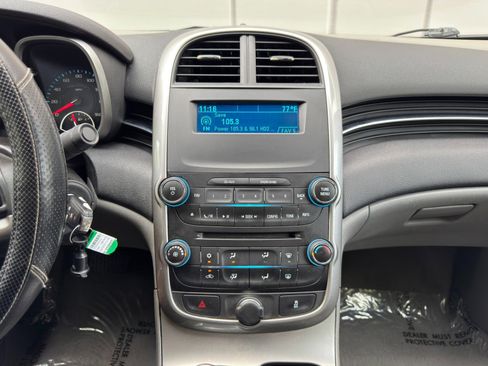 Used 2015 Chevrolet Malibu LS FWD image 21