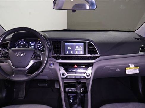 Used 2017 Hyundai Elantra SE w/ SE A/T Tech Package 03 FWD image 17