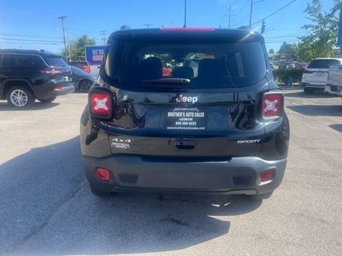 Used 2019 Jeep Renegade Sport w/ Sport Appearance Group AWD/4WD image 6