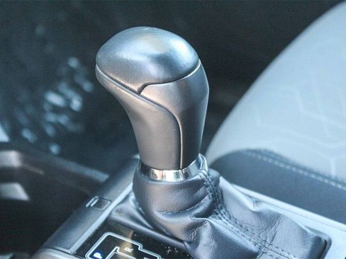 Used 2022 Toyota Tacoma TRD Sport w/ Technology Package image 19