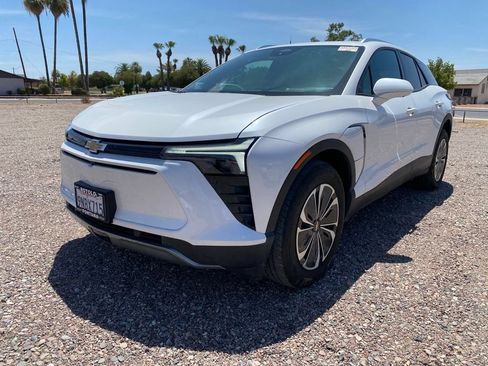 Used 2024 Chevrolet Blazer EV LT AWD/4WD image 2