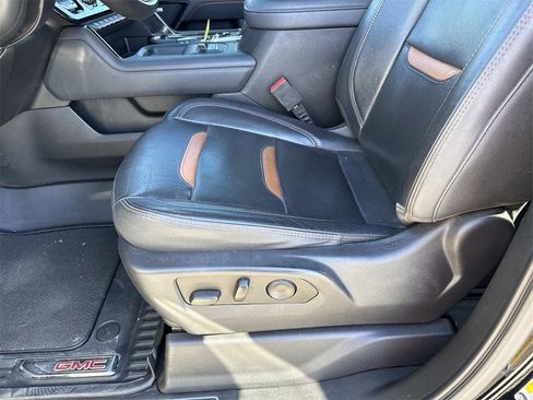 Used 2024 GMC Sierra 2500 AT4 w/ AT4 Premium Plus Package image 10