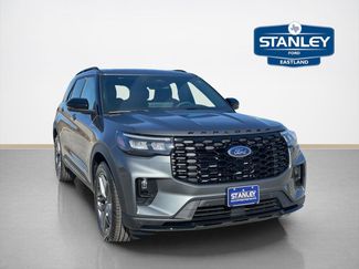 New 2026 Ford Explorer ST-Line w/ ST-Line Street Pack RWD video 1