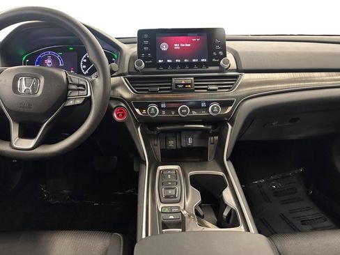 Used 2019 Honda Accord Hybrid image 9