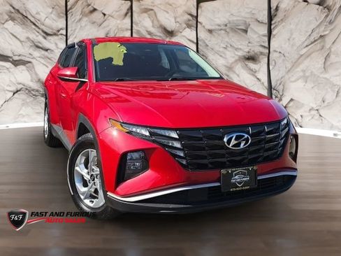 Used 2022 Hyundai Tucson SE FWD image 1