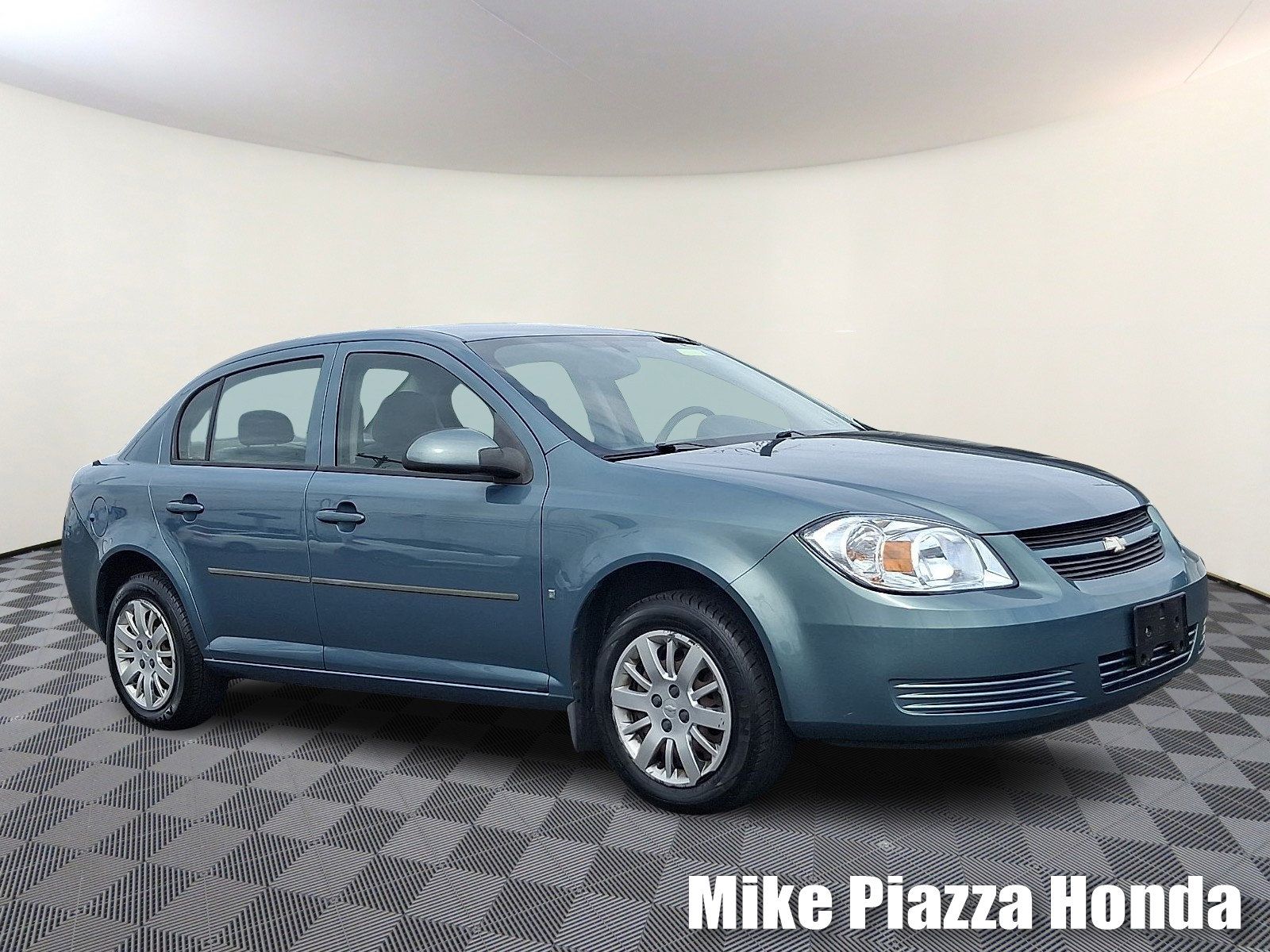 Used 2009 Chevrolet Cobalt LT FWD image 1