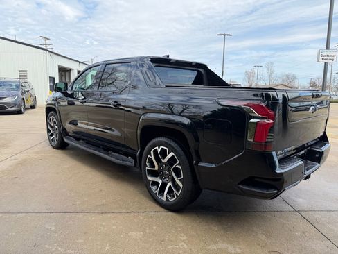 Used 2024 Chevrolet Silverado EV RST image 28