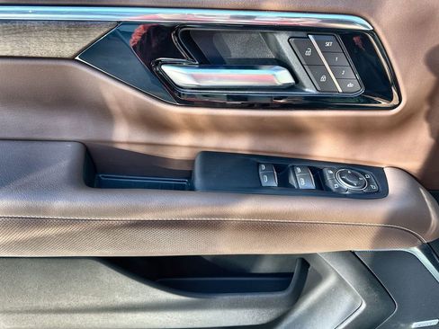 Certified 2025 Chevrolet Tahoe High Country w/ Sun And Tow Package image 24