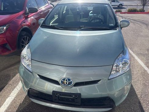 Used 2013 Toyota Prius Three image 2