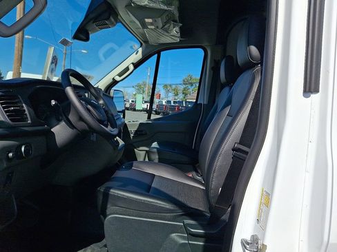 New 2025 Ford Transit 250 148 Medium Roof w/ Load Area Protection Package image 9