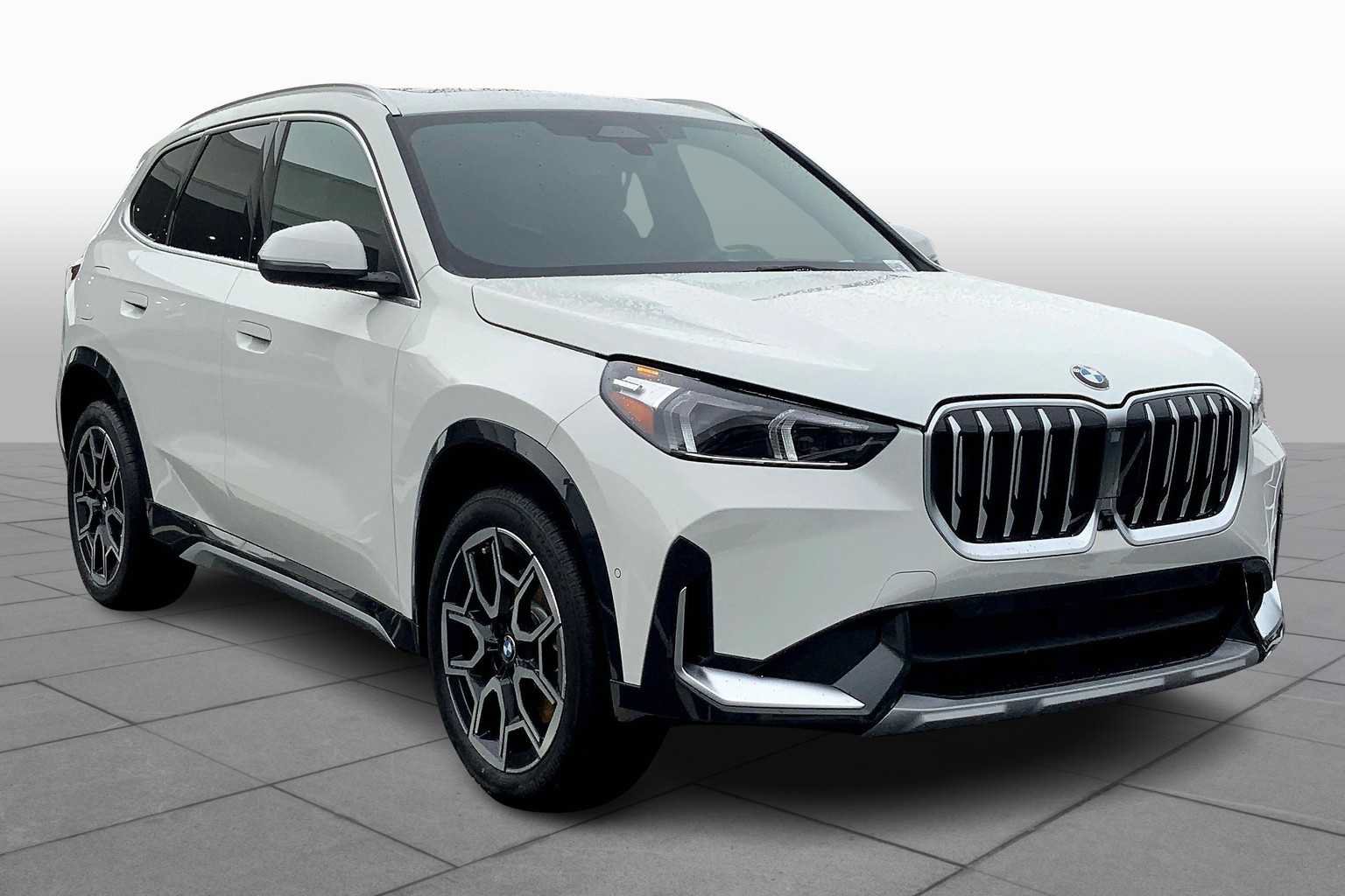 Used 2025 BMW X1 xDrive28i w/ Technology Package AWD/4WD image 2